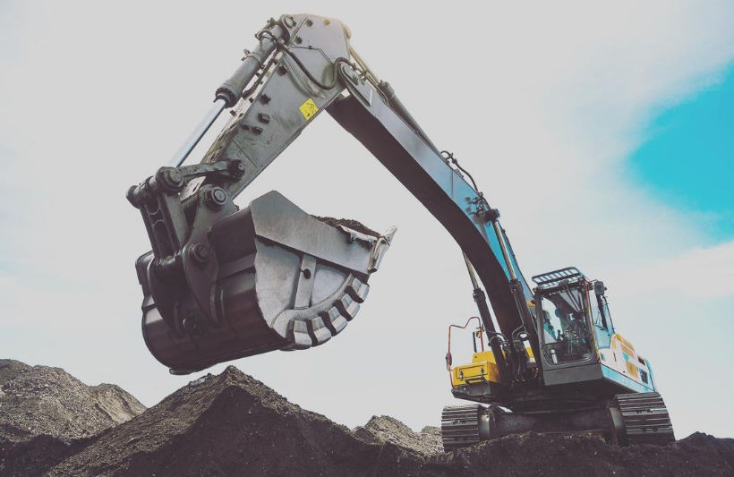 تعزيز كفاءة الحفر: الانتقال إلى أسنان الجرافة المزورة