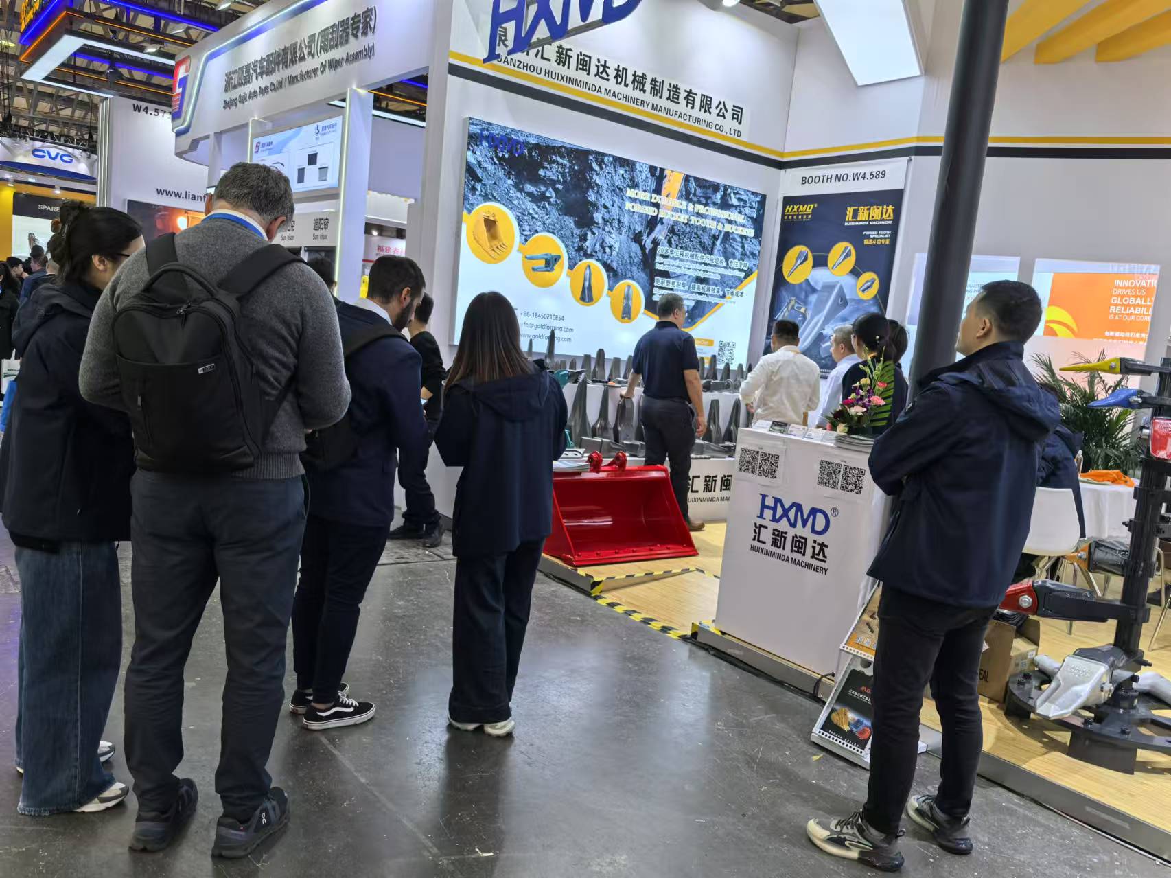 شنغهاي باوما تزوير الذهب